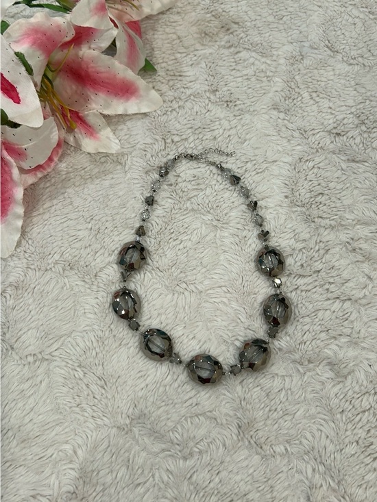 Jewelry - Elegant Faceted Bead Necklace - Women's Jewelry